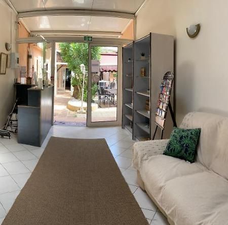 Hotel Le Derby Cagnes-sur-Mer Exteriér fotografie